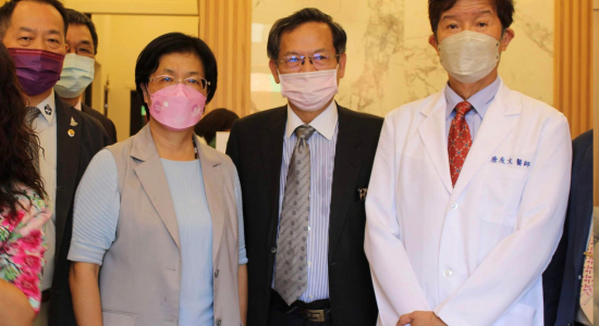 佳亞診所開幕非常榮幸邀請到縣長以及其他重量級貴賓